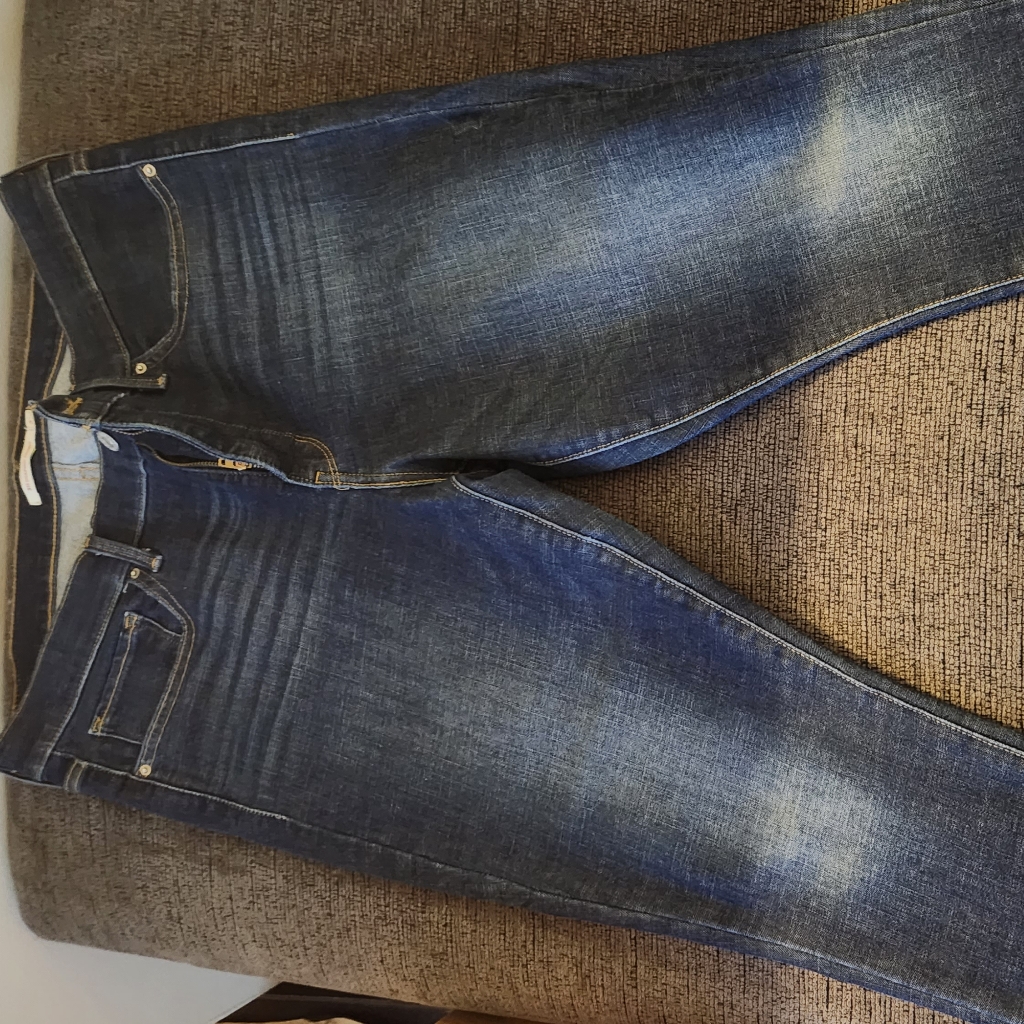 Levis 311